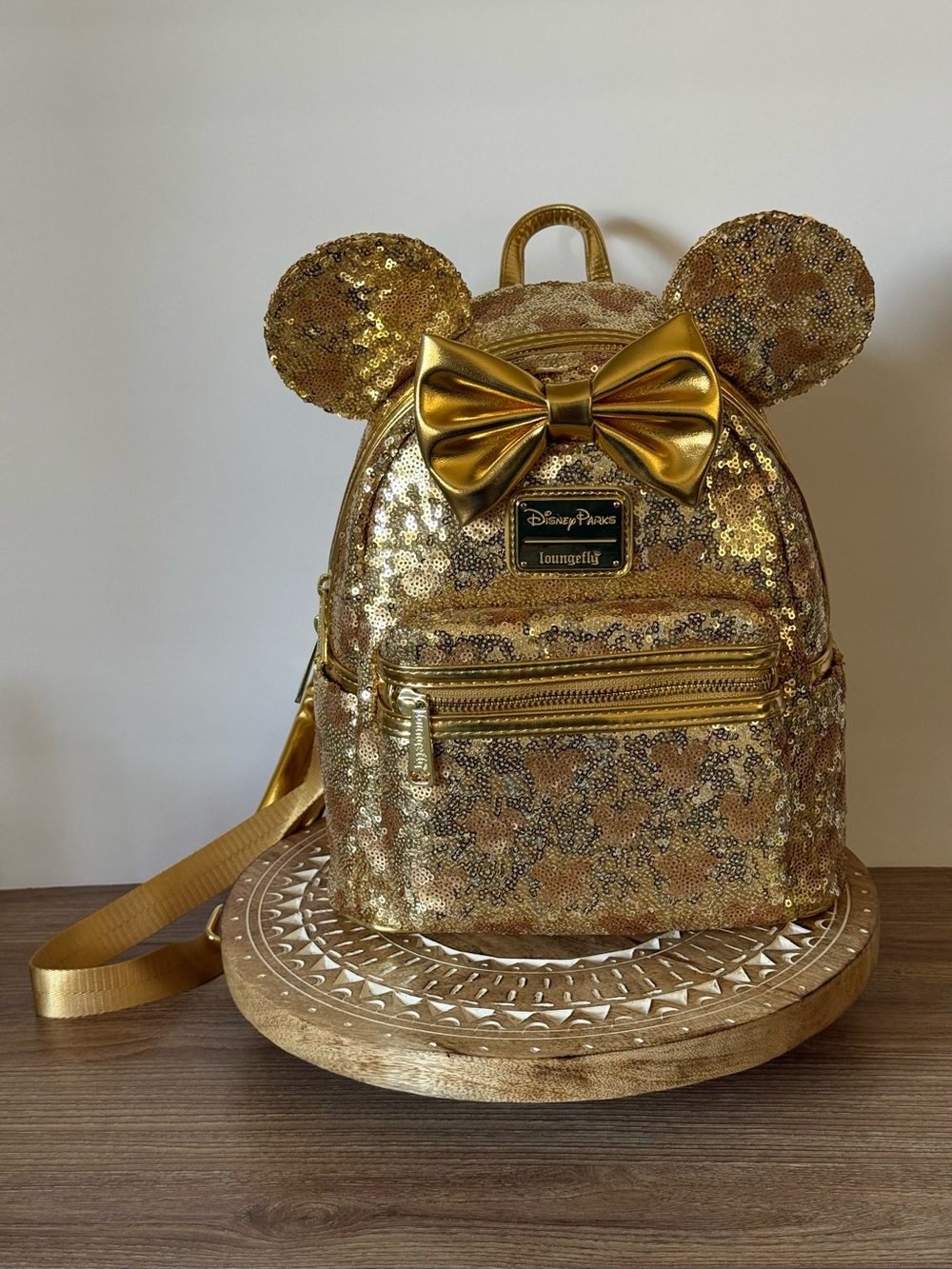 Loungefly NWT Disney Minnie Mouse Yellow Gold Sequin Mini Backpack